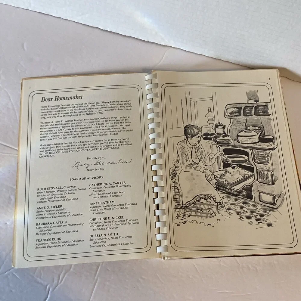 1976 Vintage Cookbook BEST of Home Economics Teachers Bicentennial Cookbook 1976